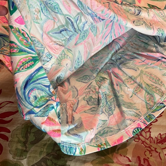 LILLY PULITZER Size XXS TankDress
Pom-Poms Floral 100% Cotton Pullovers $159NEW - Picture 13 of 13